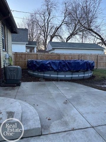 1617 Francis Street, Port Huron, MI 48060