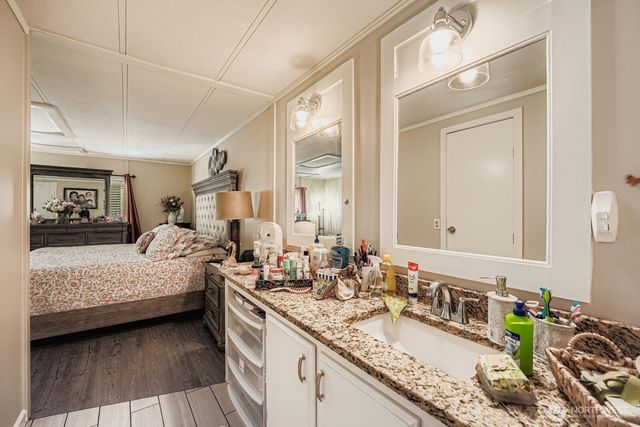 2431 S 371st Street #20, Federal Way, WA 98003