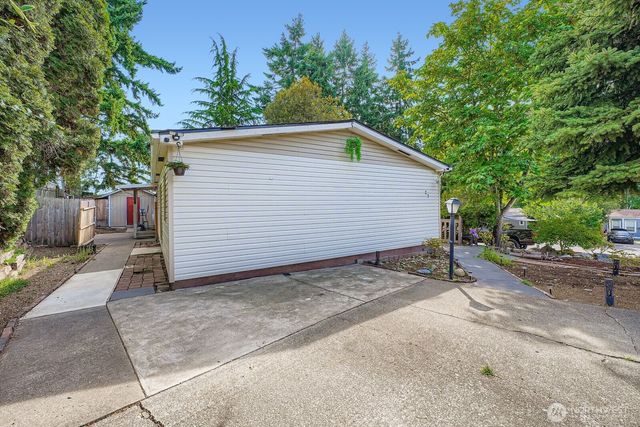 2431 S 371st Street #20, Federal Way, WA 98003