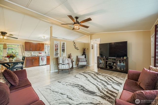 2431 S 371st Street #20, Federal Way, WA 98003