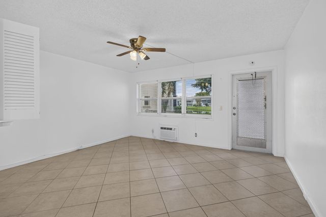79 CHATHAM D, West Palm Beach, FL 33417