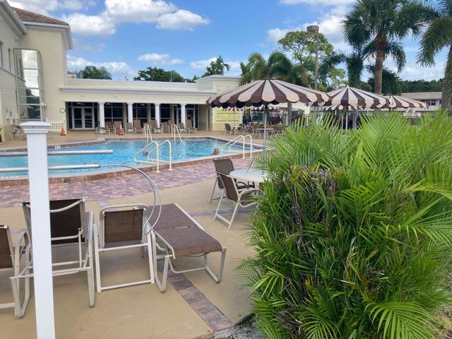 79 CHATHAM D, West Palm Beach, FL 33417