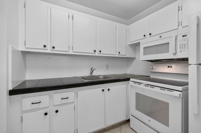 79 CHATHAM D, West Palm Beach, FL 33417