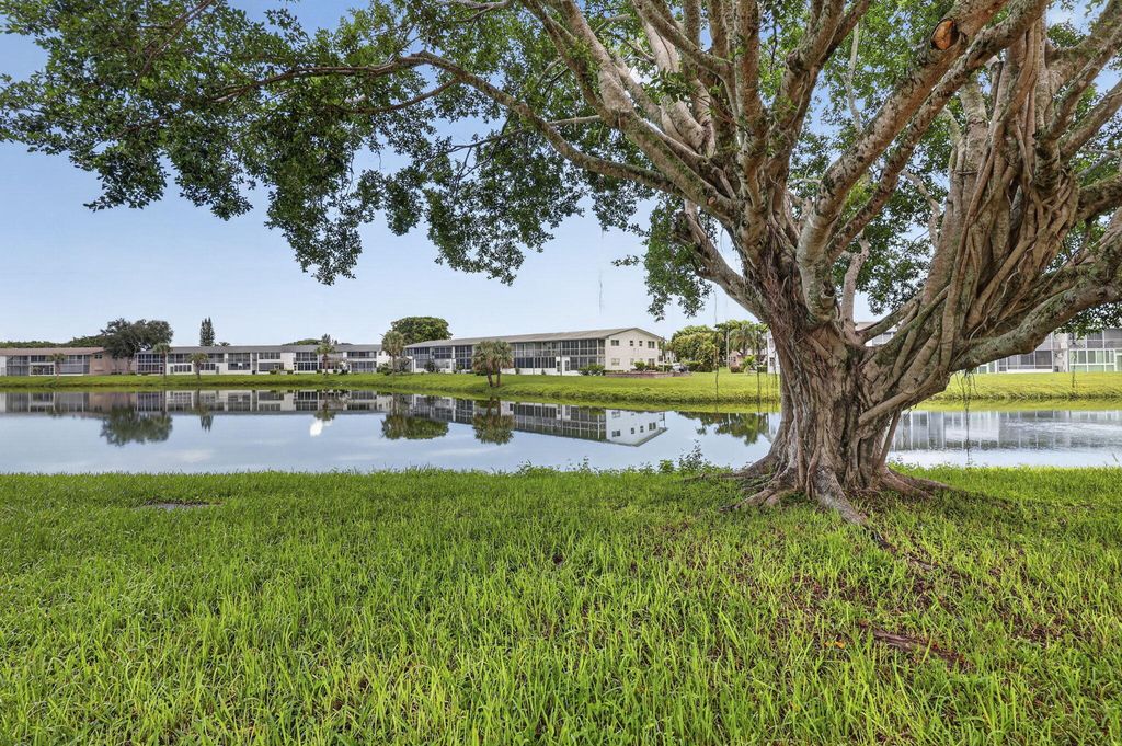 79 CHATHAM D, West Palm Beach, FL 33417