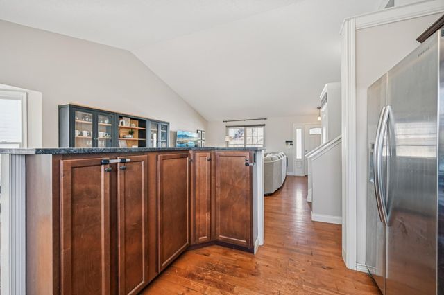 2300 Maribeth Place, Grove City, OH 43123