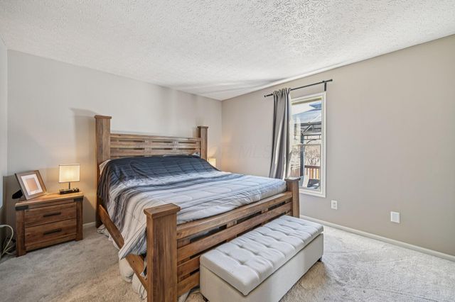 2300 Maribeth Place, Grove City, OH 43123