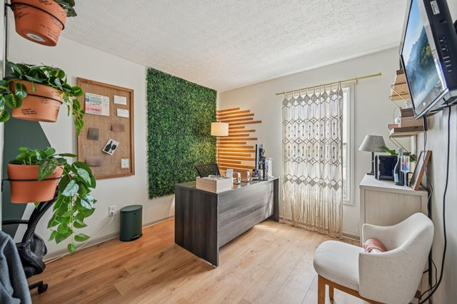 2300 Maribeth Place, Grove City, OH 43123