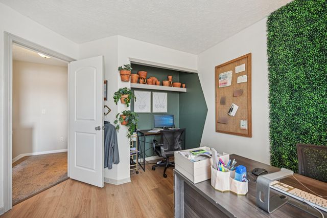 2300 Maribeth Place, Grove City, OH 43123