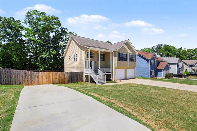 600 Nine Oaks Court, Villa Rica, GA 30180