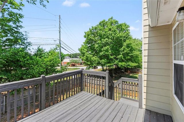 600 Nine Oaks Court, Villa Rica, GA 30180