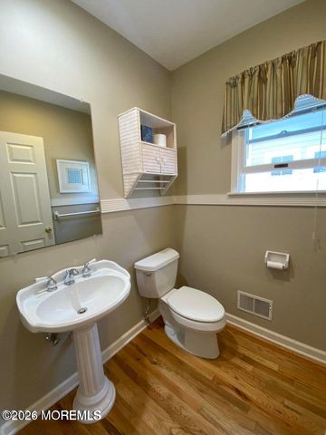 564 Perch Avenue, Manasquan, NJ 08736