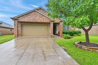 1512 Greenbrier Drive, Van Alstyne, TX 75495