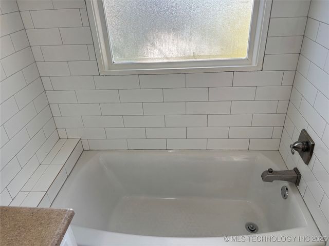 917 Q Street SW, Ardmore, OK 73401