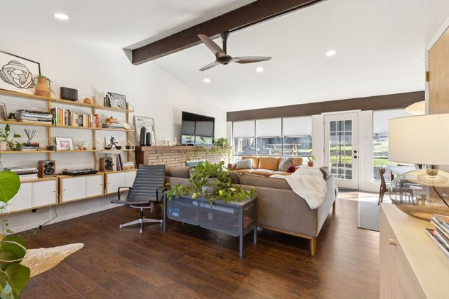 10324 Lake Gardens Drive, Dallas, TX 75218