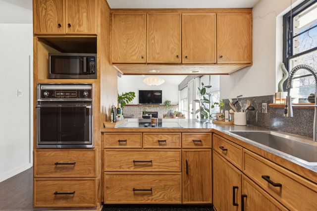 10324 Lake Gardens Drive, Dallas, TX 75218