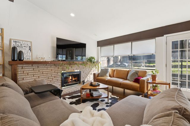 10324 Lake Gardens Drive, Dallas, TX 75218