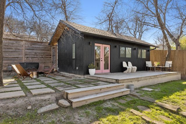 10324 Lake Gardens Drive, Dallas, TX 75218