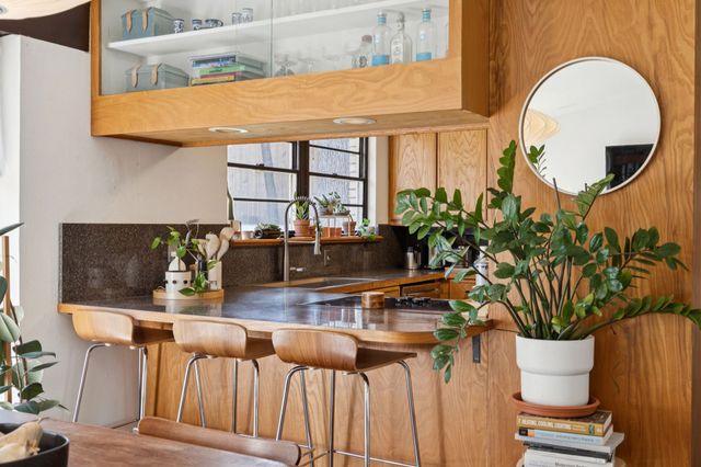 10324 Lake Gardens Drive, Dallas, TX 75218