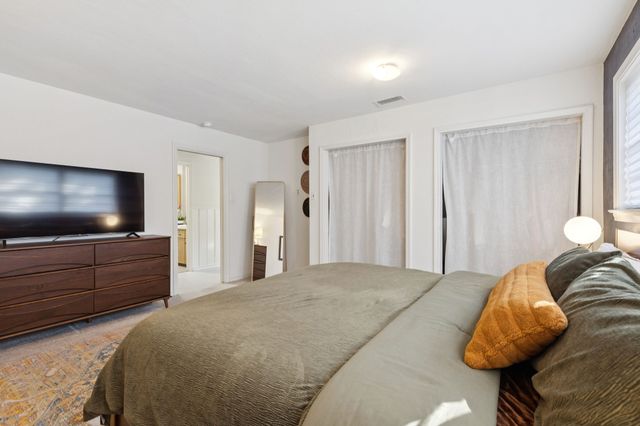 10324 Lake Gardens Drive, Dallas, TX 75218