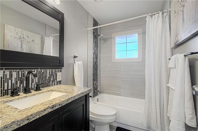 10912 McKinley Avenue, Kansas City, MO 64134