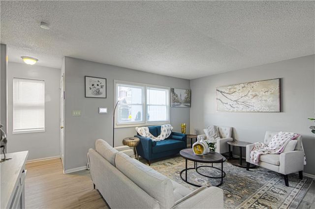 10912 McKinley Avenue, Kansas City, MO 64134