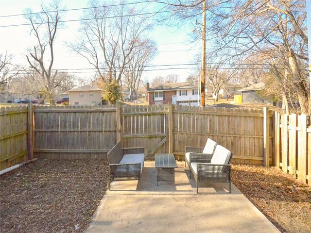 10912 McKinley Avenue, Kansas City, MO 64134