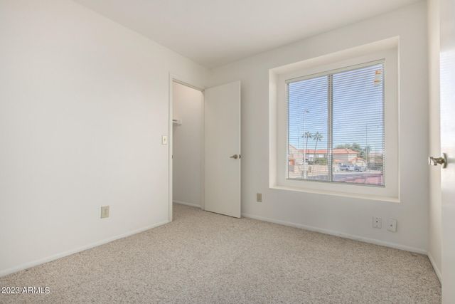 9422 S 43RD Place, Phoenix, AZ 85044