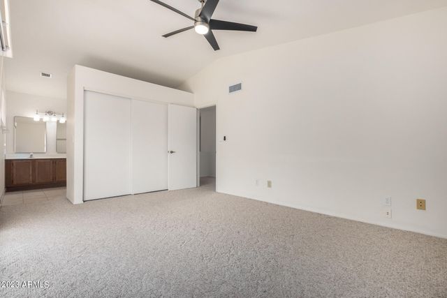 9422 S 43RD Place, Phoenix, AZ 85044