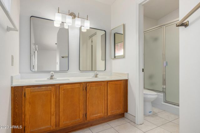 9422 S 43RD Place, Phoenix, AZ 85044