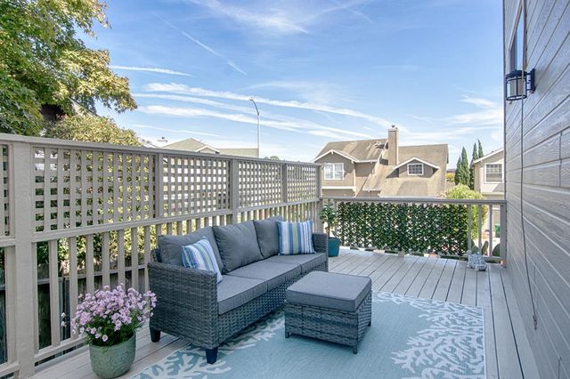 73 Firethorne Way, Watsonville, CA 95076