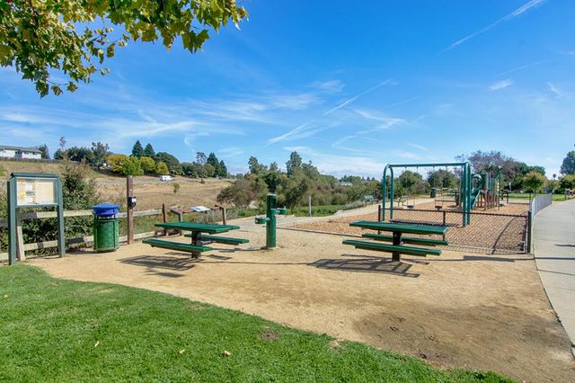 73 Firethorne Way, Watsonville, CA 95076