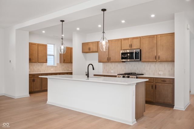 828 Possman Way, Westfield, IN 46074