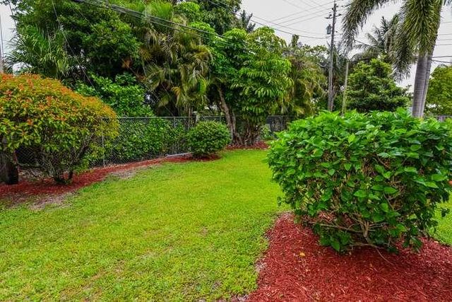 3362 Cynthia Lane 111, Lake Worth Beach, FL 33461