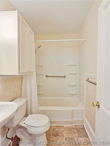 1515 Ashford Avenue, Fayetteville, NC 28305