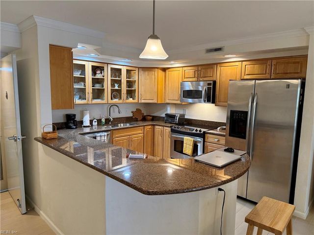 2830 Shore Dr Apt 706, Virginia Beach, VA 23451