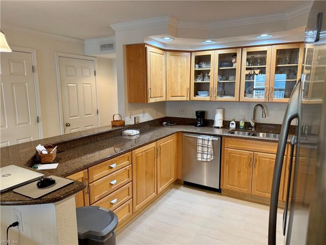 2830 Shore Dr Apt 706, Virginia Beach, VA 23451