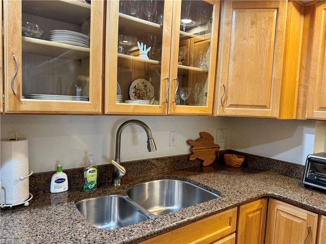 2830 Shore Dr Apt 706, Virginia Beach, VA 23451