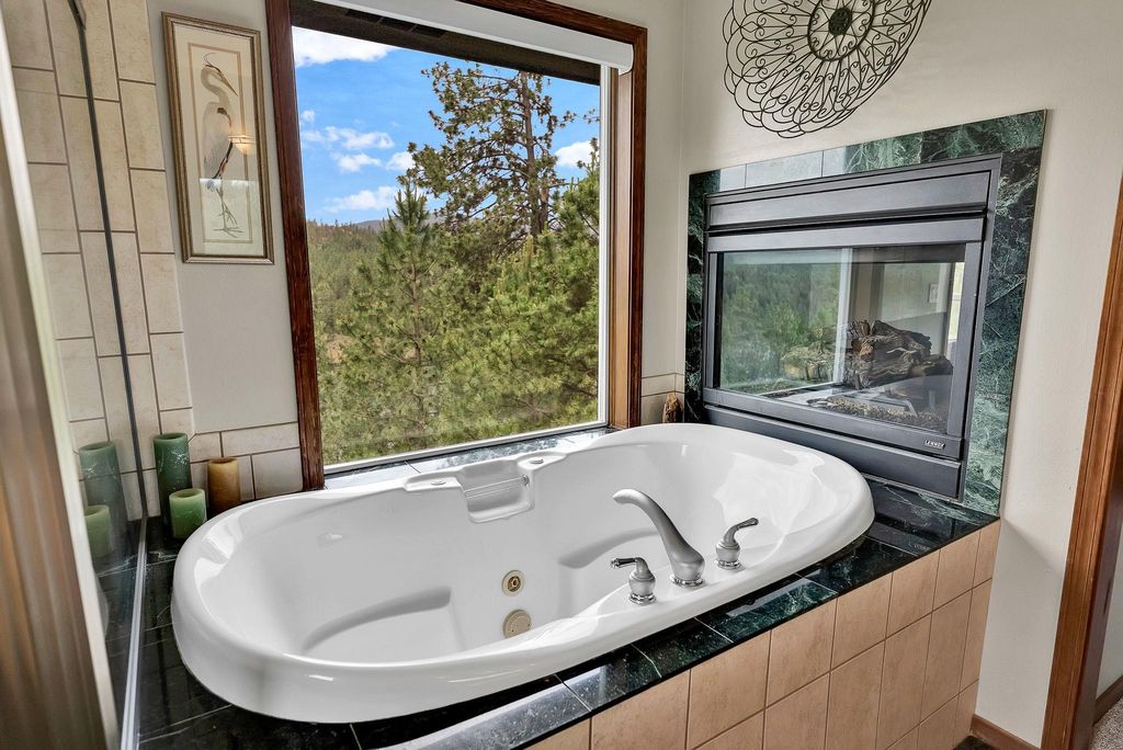 6533 D Lois Way, Nine Mile Falls, WA 99026 photo 18