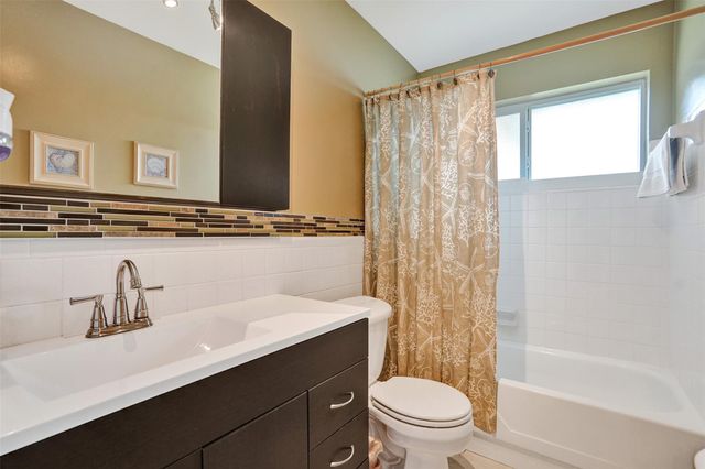 4519 NW 46th Ter, Tamarac, FL 33319