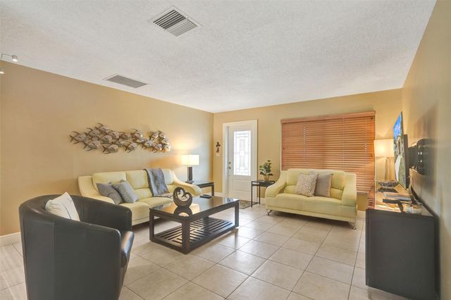 4519 NW 46th Ter, Tamarac, FL 33319