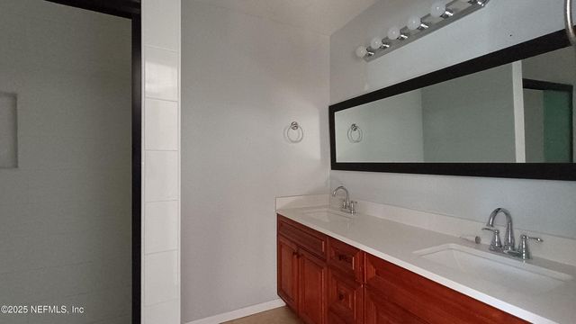 1655 THE GREENS Way 2211, Jacksonville Beach, FL 32250