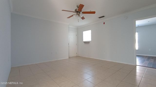 1655 THE GREENS Way 2211, Jacksonville Beach, FL 32250