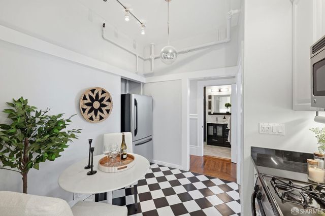 1452 Waller Street 2, San Francisco, CA 94117