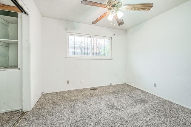 4921 E Oslin, Fresno, CA 93727