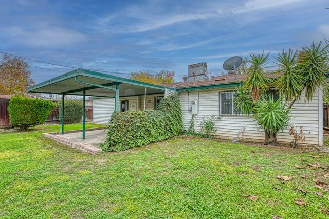 4921 E Oslin, Fresno, CA 93727