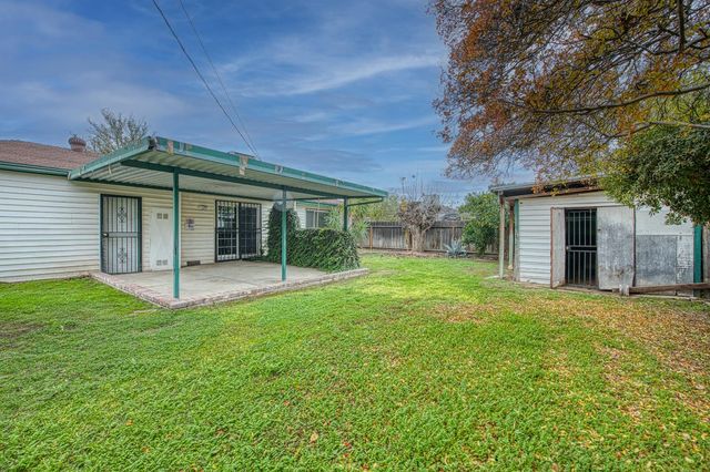 4921 E Oslin, Fresno, CA 93727