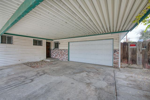 4921 E Oslin, Fresno, CA 93727