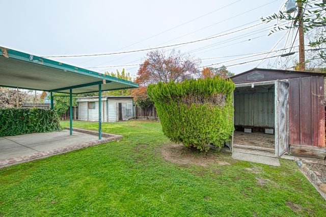 4921 E Oslin, Fresno, CA 93727