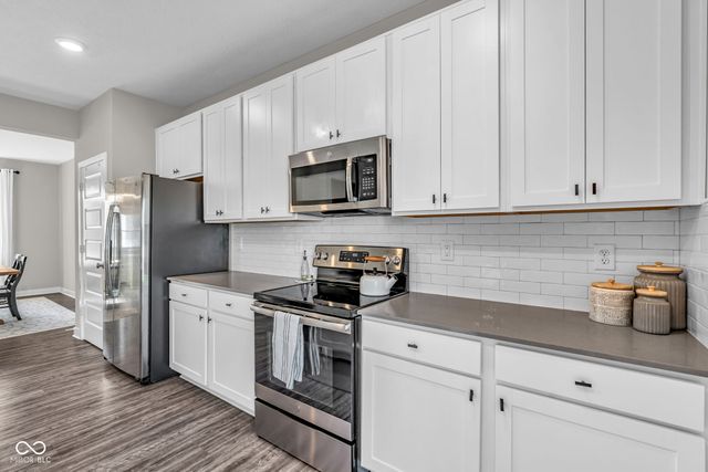 19964 Fenside Crossing, Westfield, IN 46074