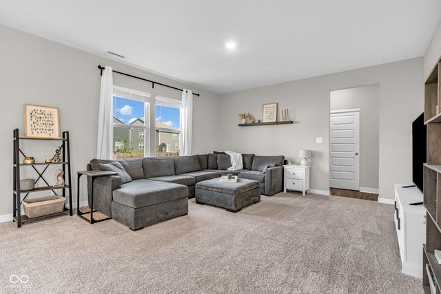 19964 Fenside Crossing, Westfield, IN 46074